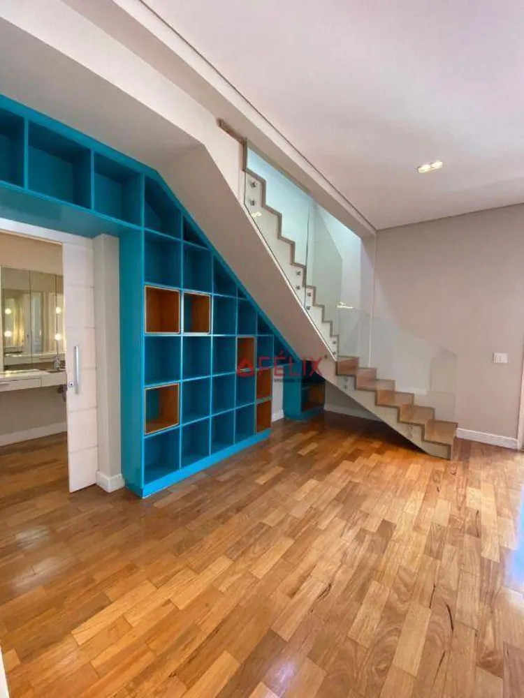 Cobertura, 3 quartos, 235 m² - Foto 1