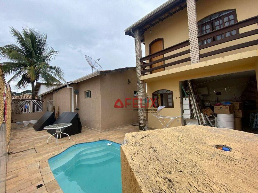 Casa, 3 quartos, 289 m² - Foto 4