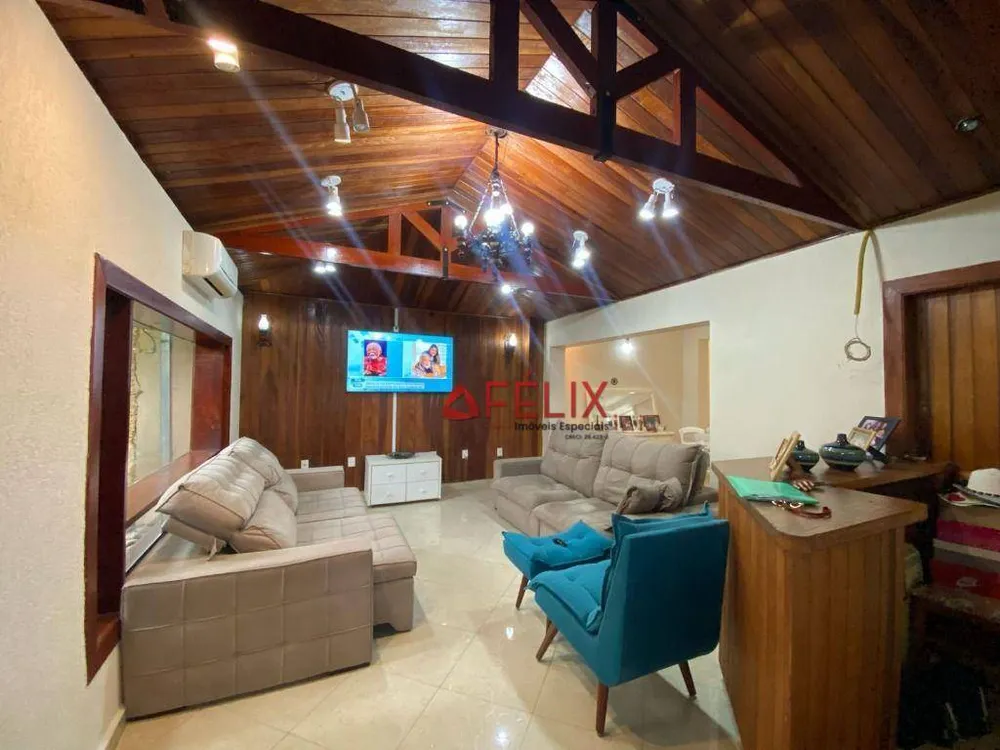 Casa, 3 quartos, 289 m² - Foto 2