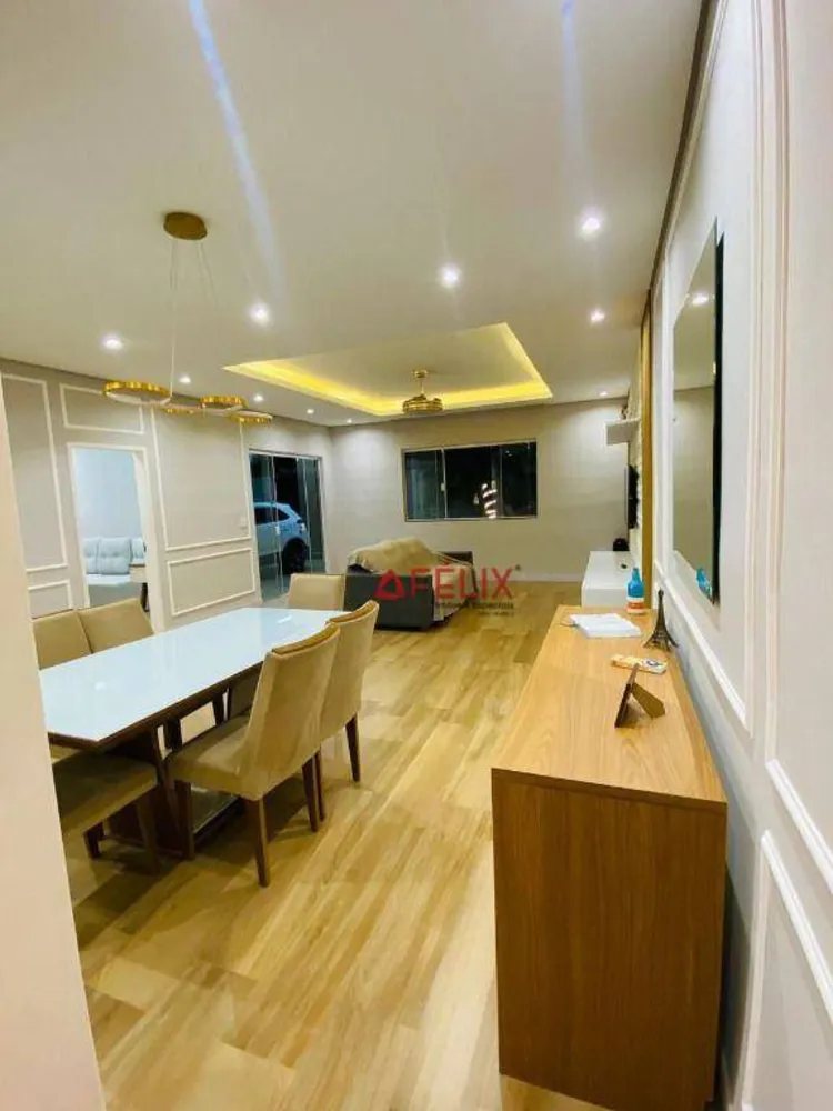 Casa, 4 quartos, 230 m² - Foto 3