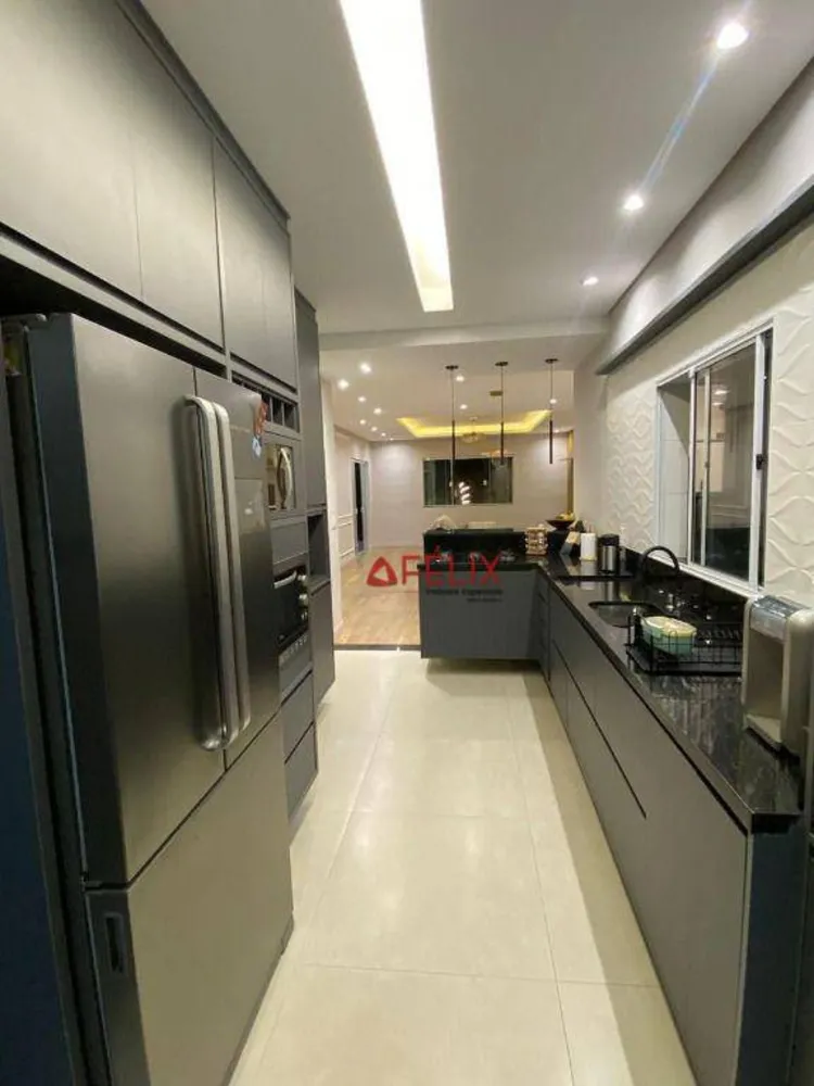 Casa, 4 quartos, 230 m² - Foto 5