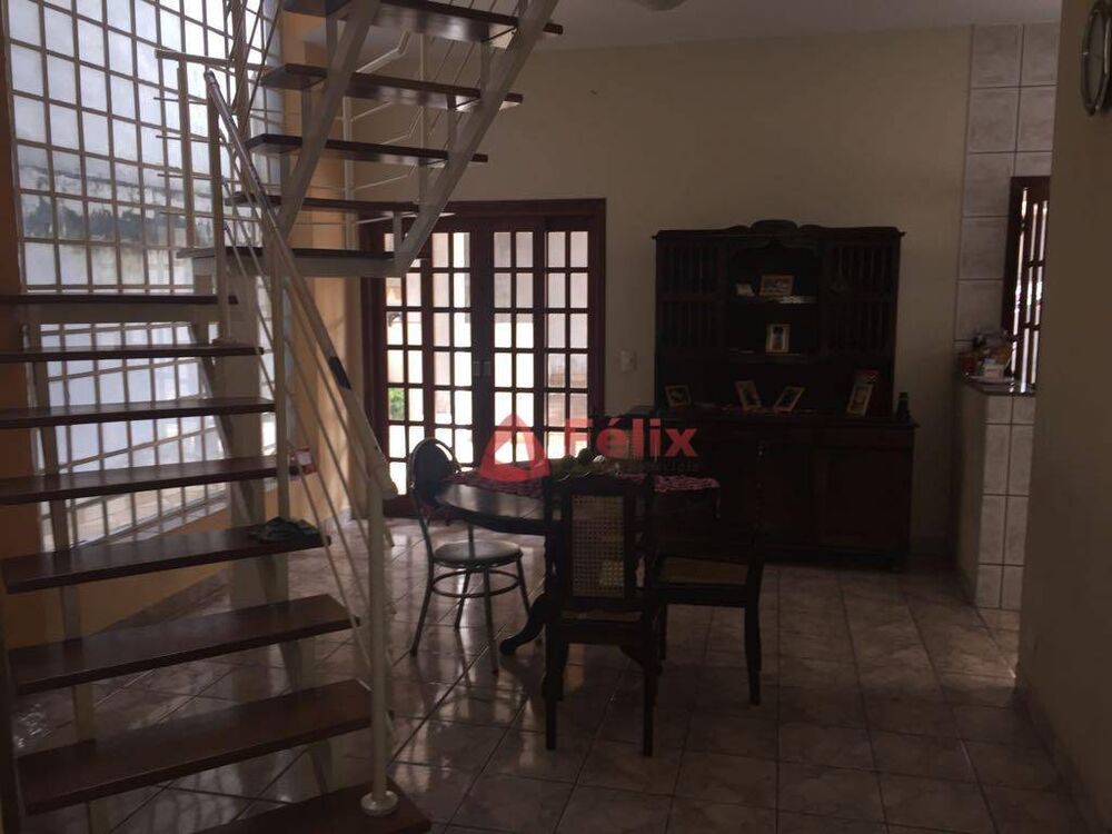 Sobrado, 4 quartos, 250 m² - Foto 2