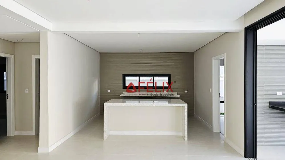 Sobrado, 4 quartos, 357 m² - Foto 1