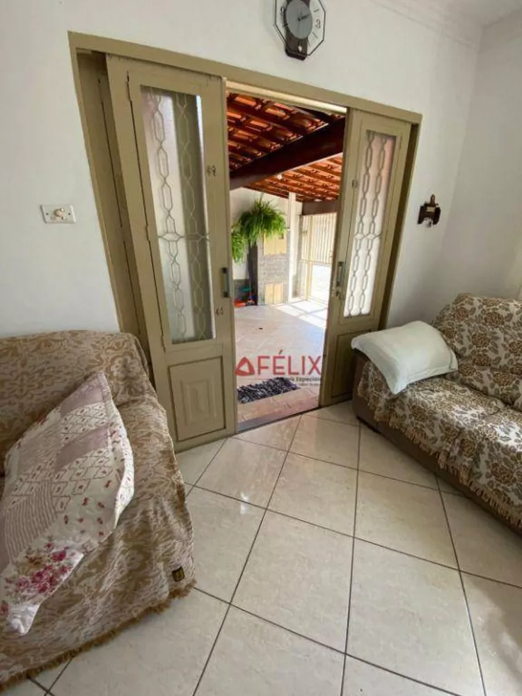 Casa, 3 quartos, 188 m² - Foto 2