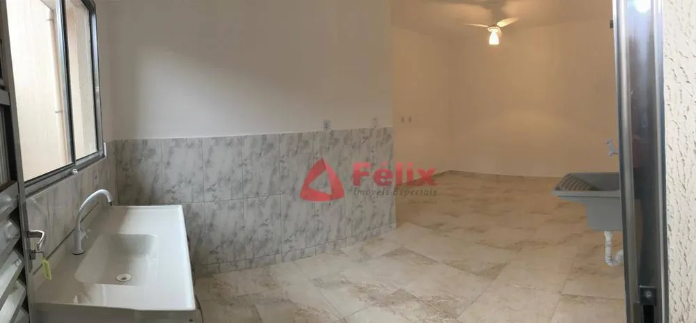 Casa, 2 quartos, 256 m² - Foto 1