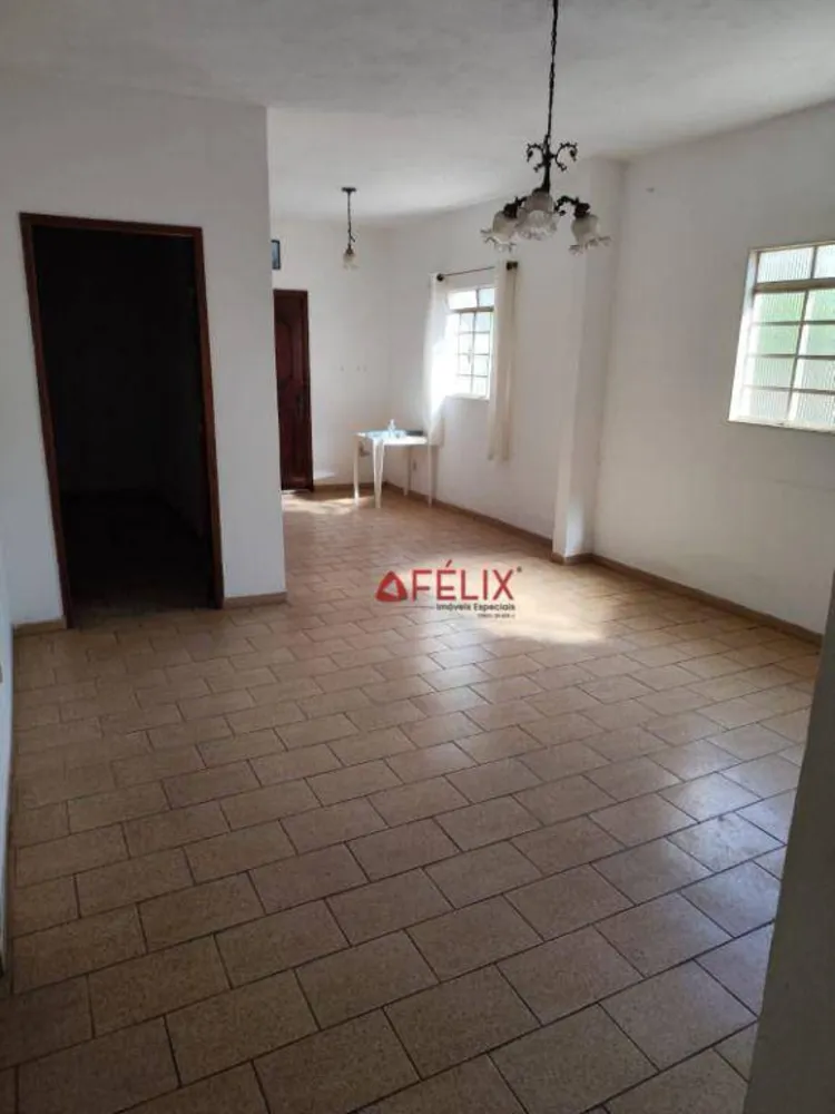 Casa, 3 quartos, 216 m² - Foto 3