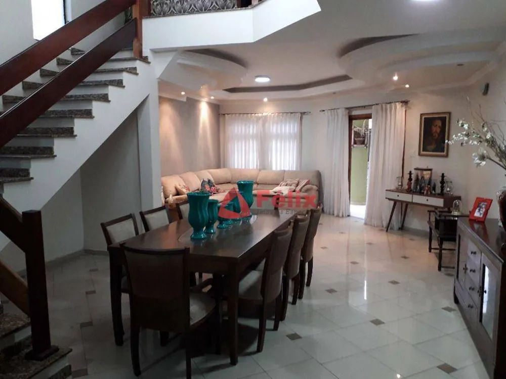 Sobrado, 4 quartos, 350 m² - Foto 1