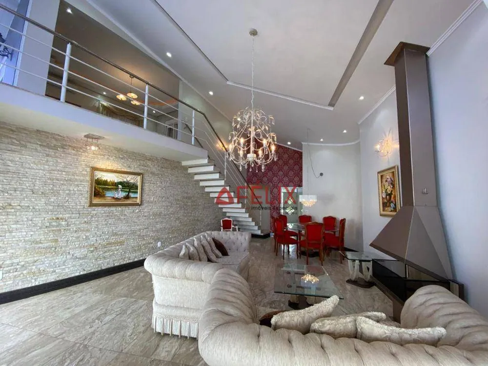 Sobrado, 3 quartos, 480 m² - Foto 1