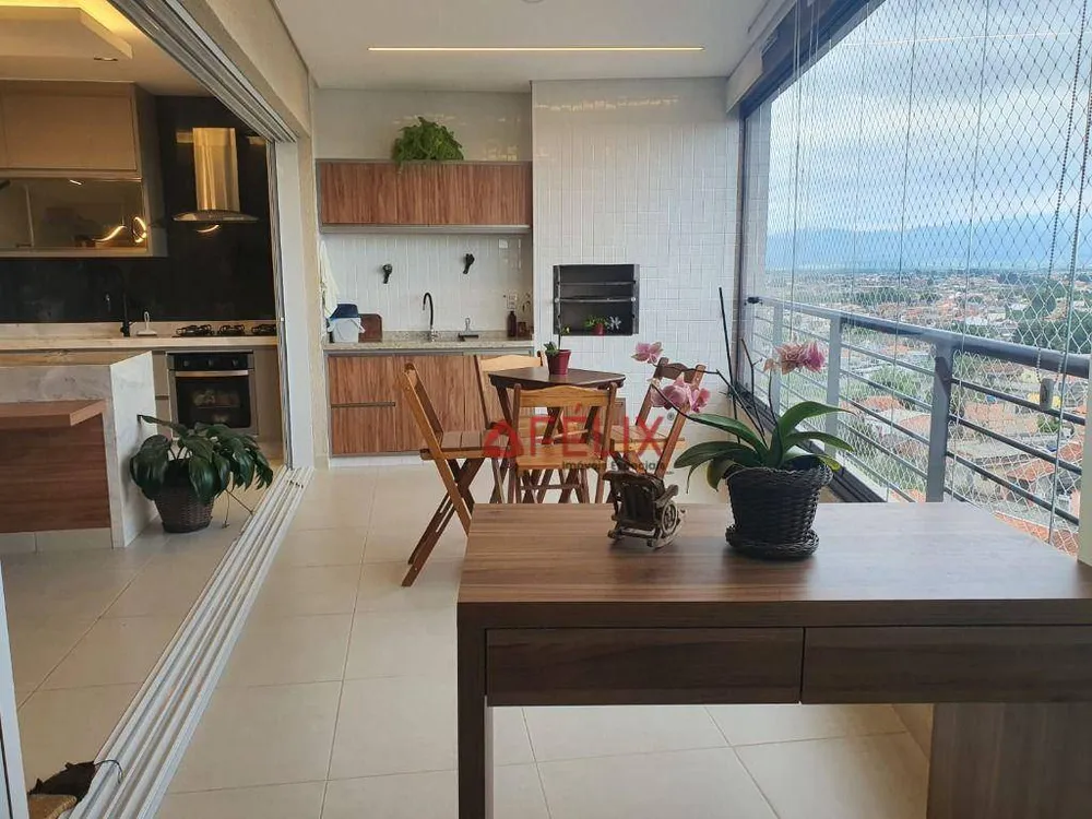 Apartamento, 3 quartos, 155 m² - Foto 1