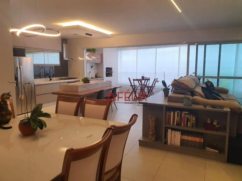 Apartamento, 3 quartos, 155 m² - Foto 3