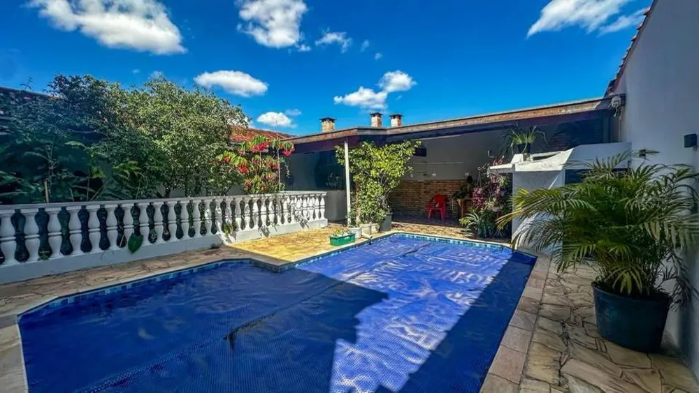 Casa, 4 quartos, 305 m² - Foto 2