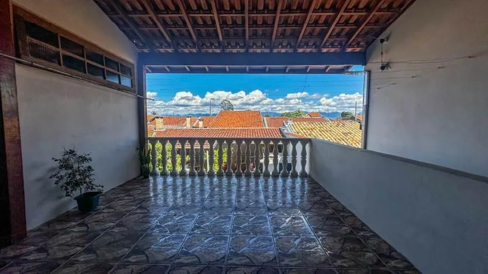 Casa, 4 quartos, 305 m² - Foto 3