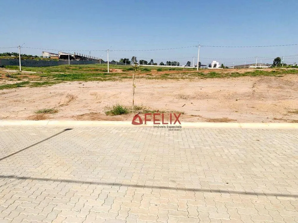 Loteamento e Condomínio, 210 m² - Foto 1