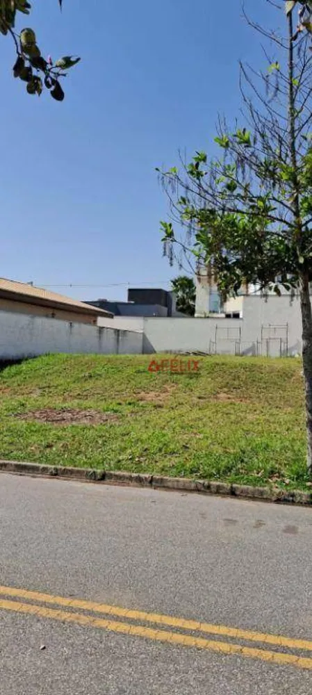 Loteamento e Condomínio, 300 m² - Foto 1