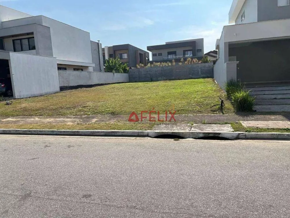 Loteamento e Condomínio, 450 m² - Foto 1