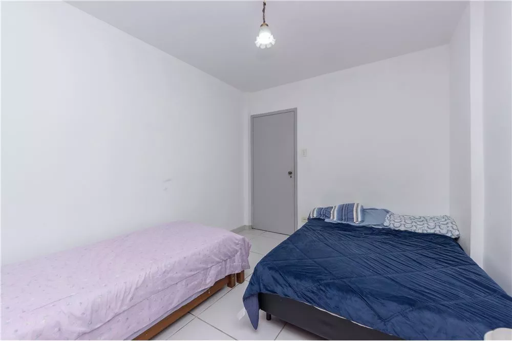 Apartamento à venda com 2 quartos, 70m² - Foto 12