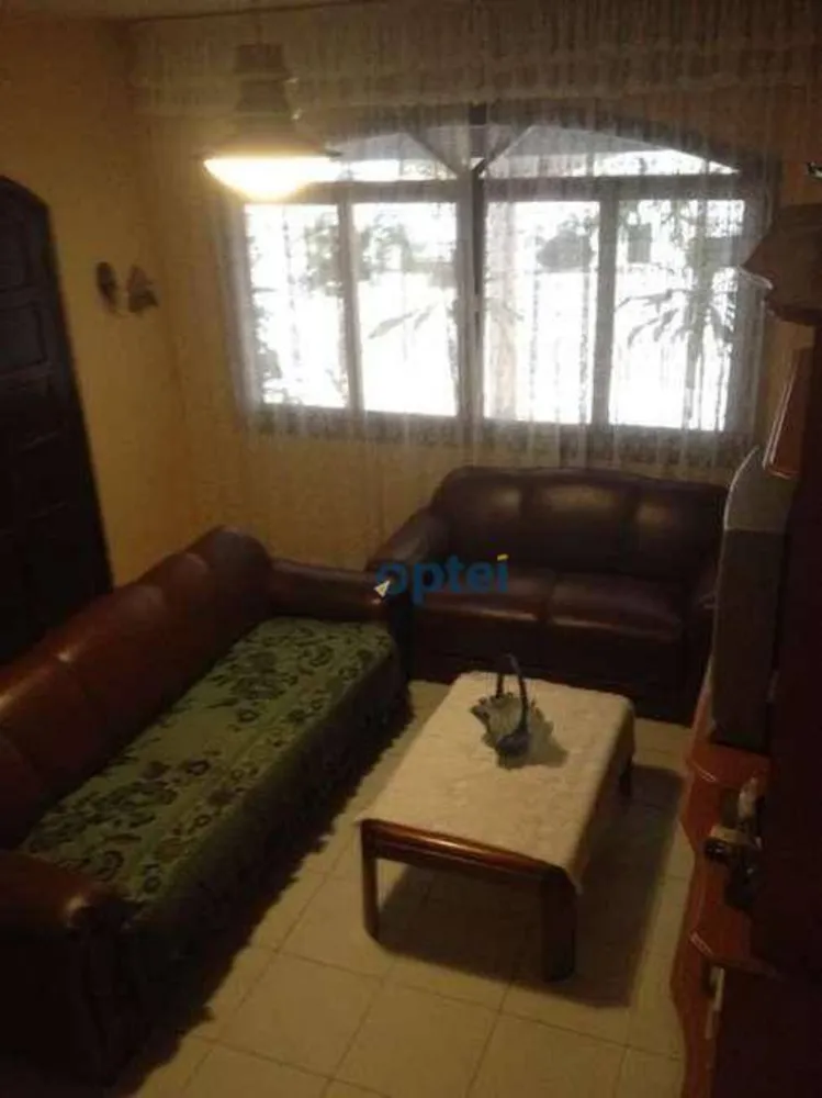 Casa, 3 quartos, 226 m² - Foto 2