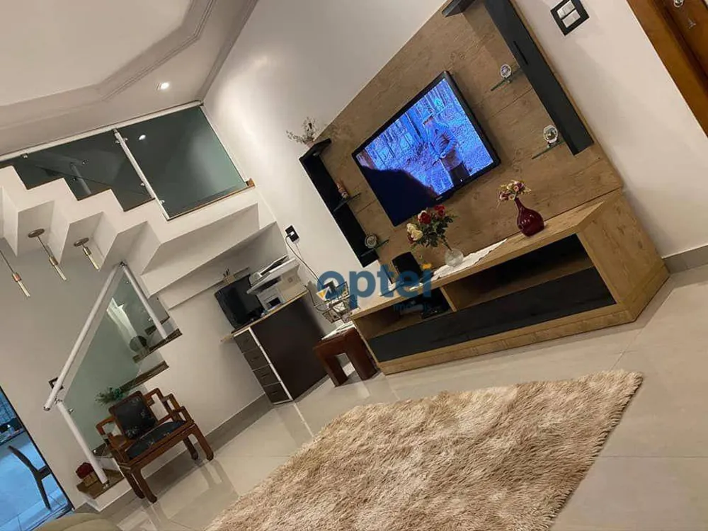 Sobrado, 3 quartos, 223 m² - Foto 2
