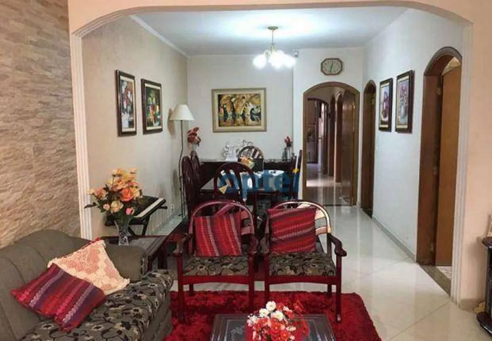 Casa, 3 quartos, 261 m² - Foto 1