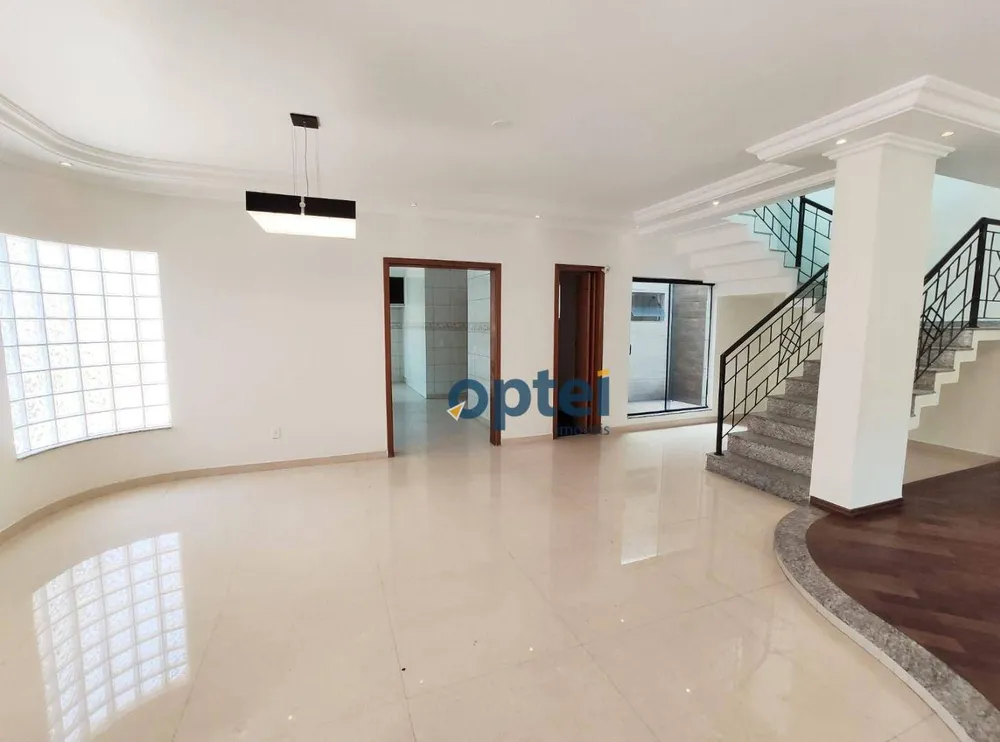 Sobrado, 3 quartos, 320 m² - Foto 2