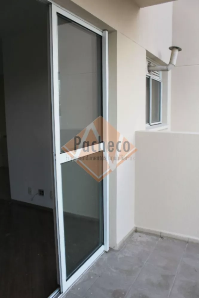 Apartamento para alugar com 3 quartos, 66m² - Foto 3