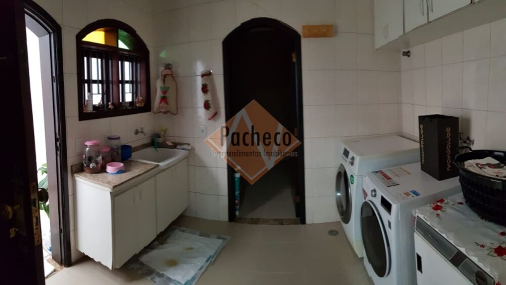 Sobrado, 5 quartos, 450 m² - Foto 2