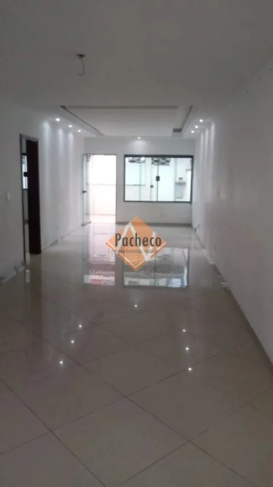 Casa, 4 quartos, 213 m² - Foto 2