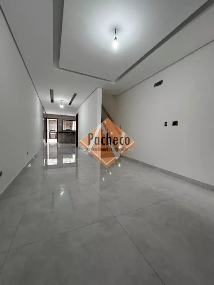 Sobrado à venda com 3 quartos, 120m² - Foto 3