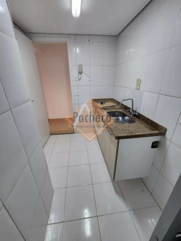 Apartamento para alugar com 2 quartos, 50m² - Foto 8