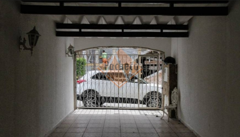 Sobrado à venda com 2 quartos, 200m² - Foto 8