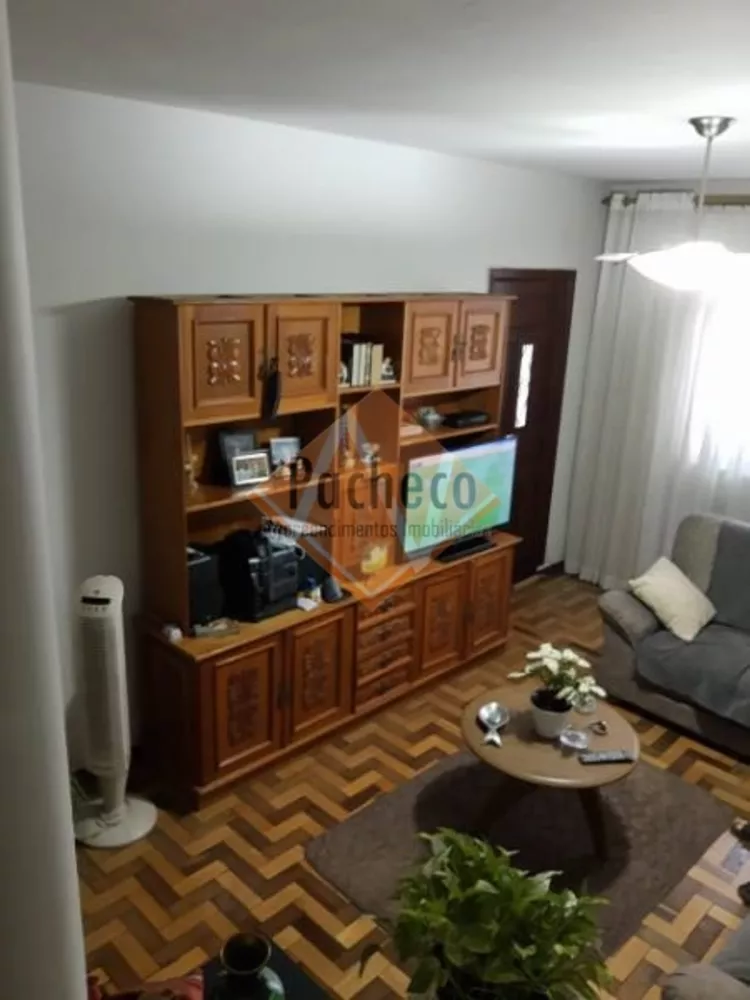 Sobrado à venda com 3 quartos, 200m² - Foto 3