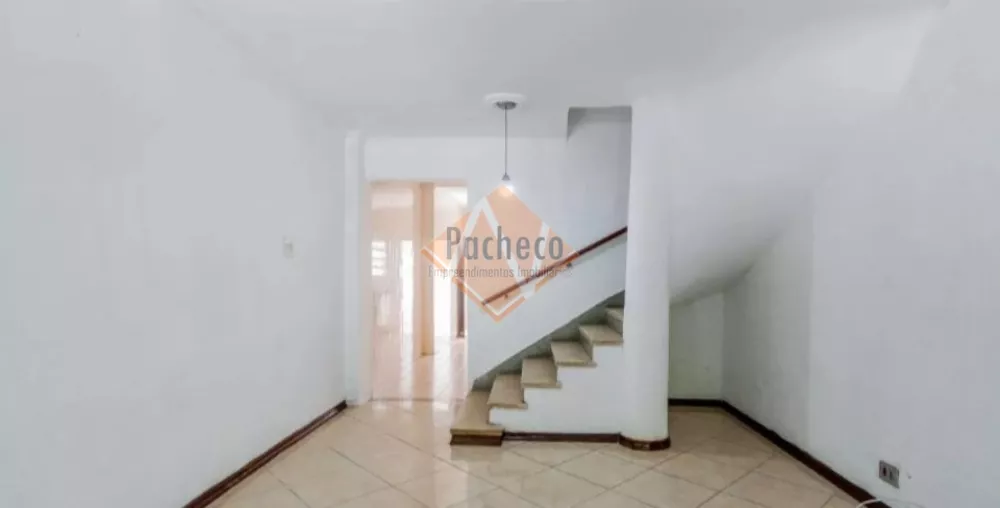 Sobrado à venda com 2 quartos, 110m² - Foto 1