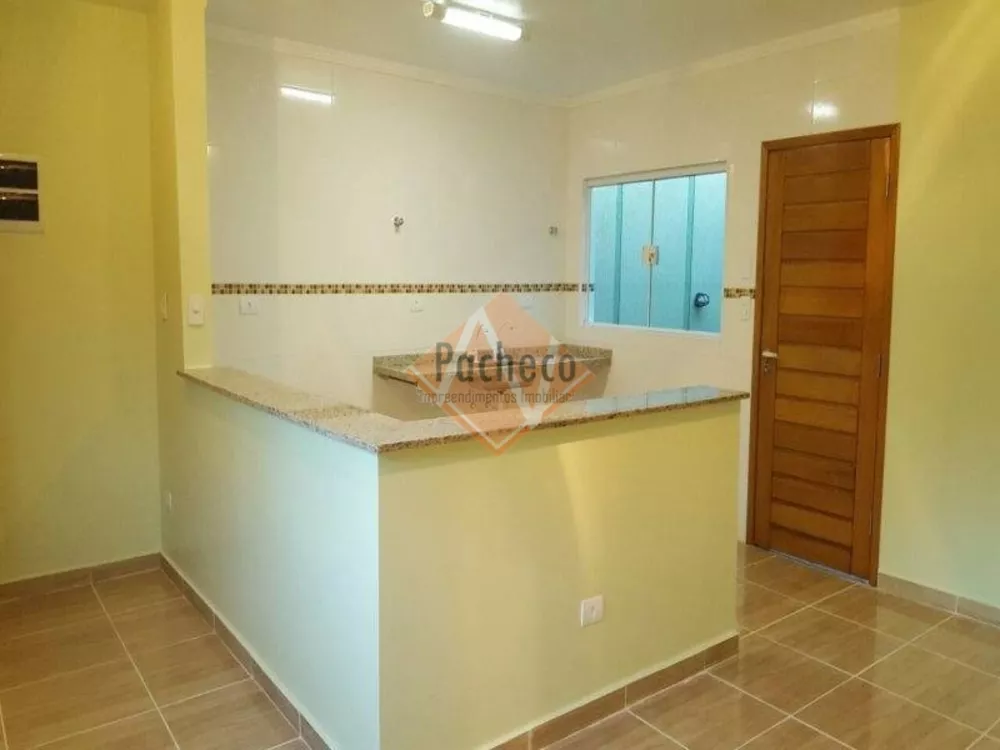 Casa à venda com 3 quartos, 165m² - Foto 2