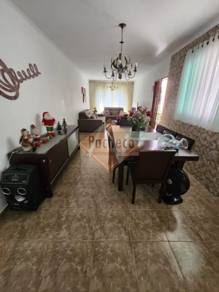 Sobrado à venda com 3 quartos, 232m² - Foto 4