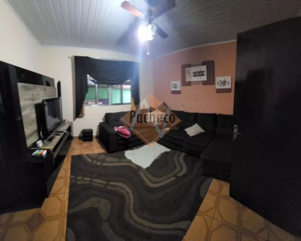 Casa à venda com 2 quartos, 140m² - Foto 1