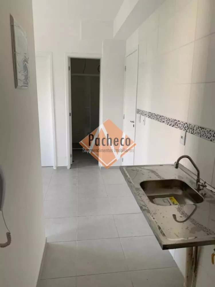 Apartamento à venda com 2 quartos, 40m² - Foto 6