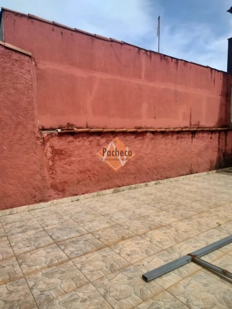 Sobrado, 3 quartos, 298 m² - Foto 1