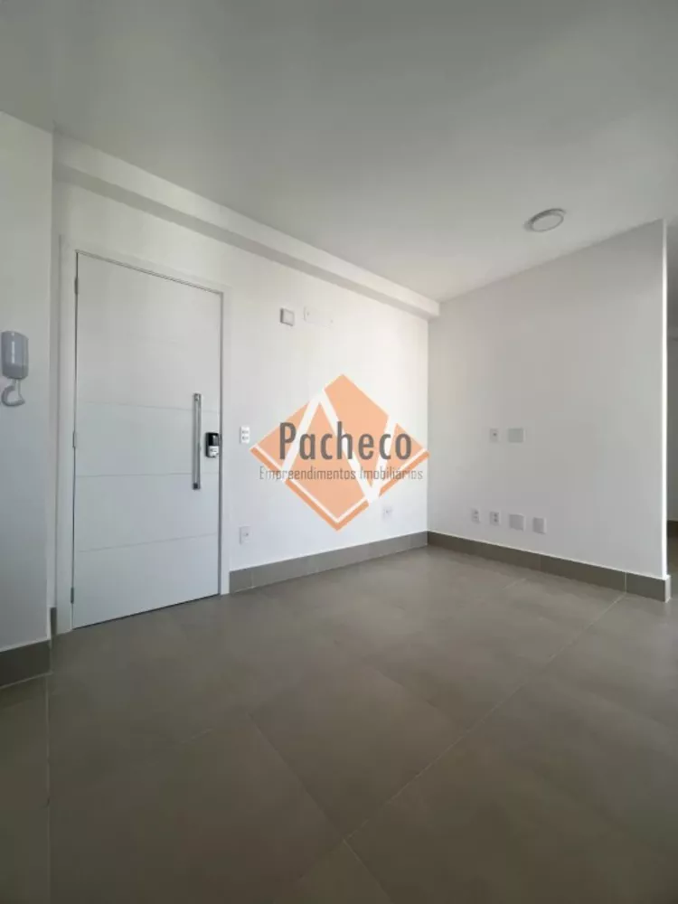 Apartamento à venda com 1 quarto, 36m² - Foto 2