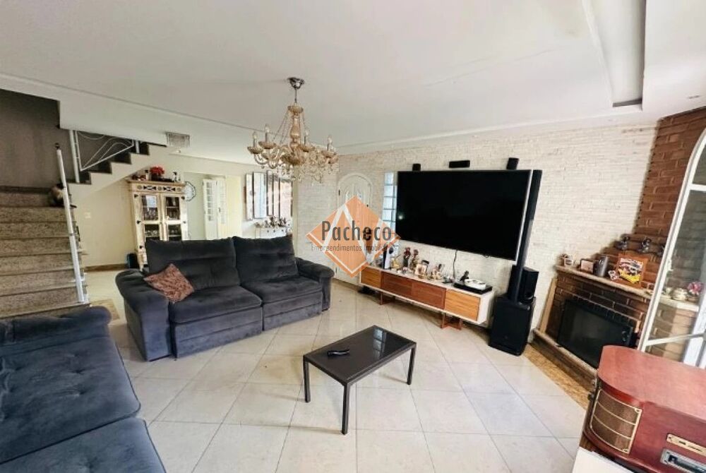 Sobrado, 3 quartos, 226 m² - Foto 1