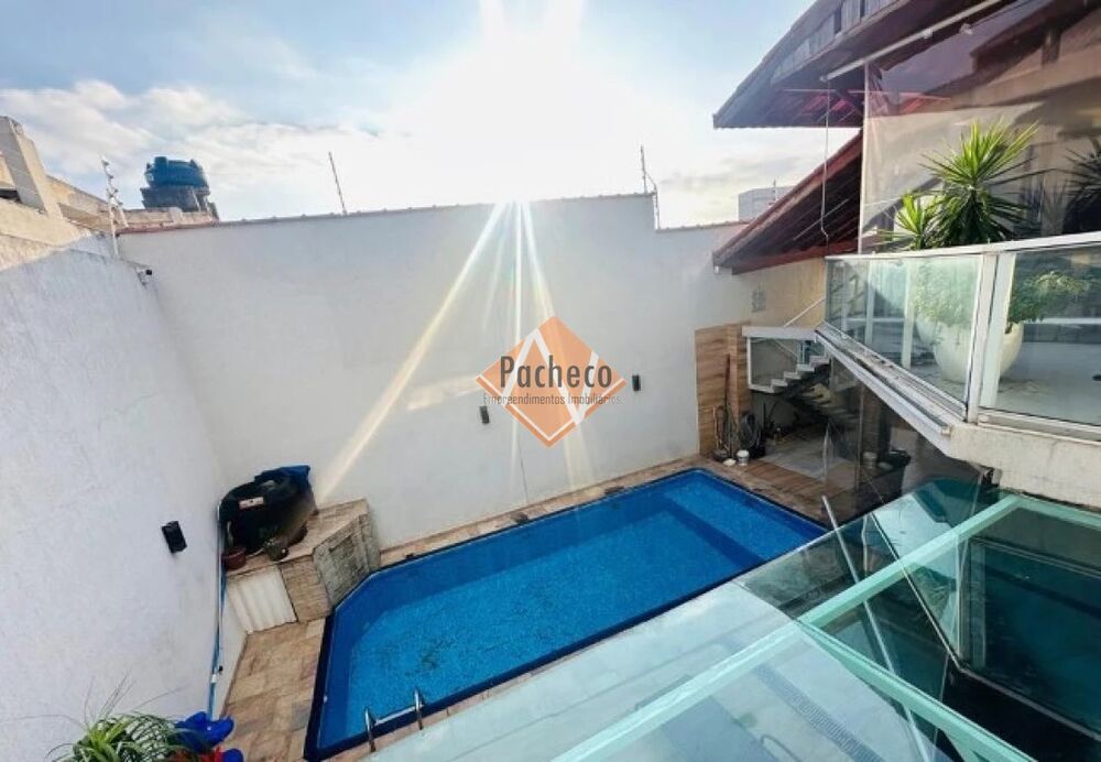 Sobrado, 3 quartos, 226 m² - Foto 2