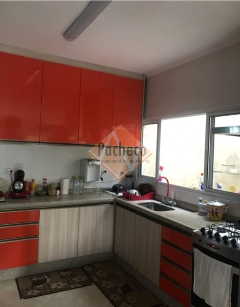 Sobrado à venda com 3 quartos, 190m² - Foto 4