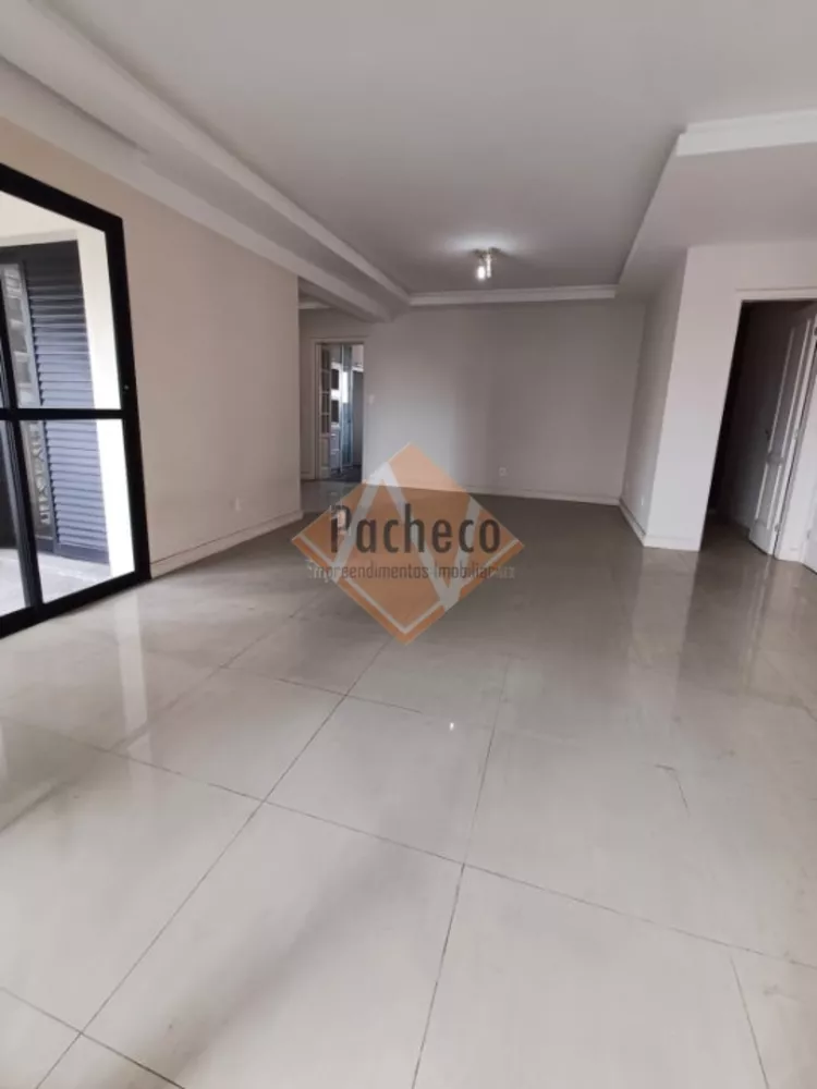 Apartamento à venda com 3 quartos, 151m² - Foto 3