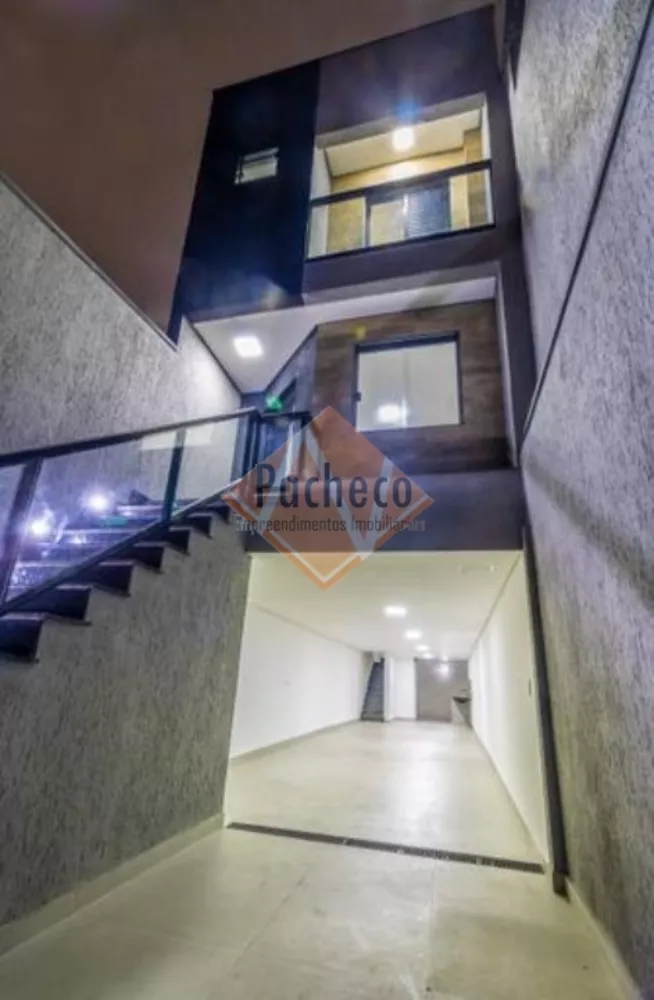 Sobrado à venda com 3 quartos, 185m² - Foto 1