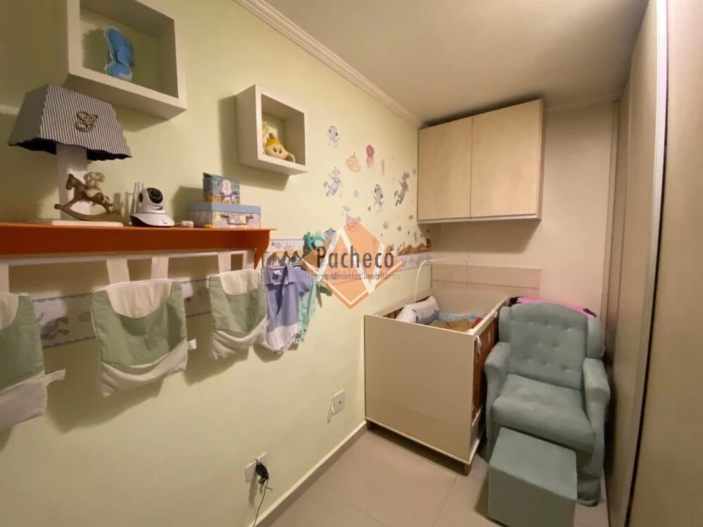 Sobrado à venda com 3 quartos, 240m² - Foto 4