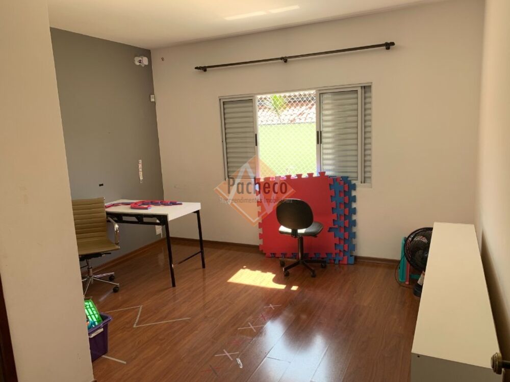 Sobrado, 3 quartos, 225 m² - Foto 1
