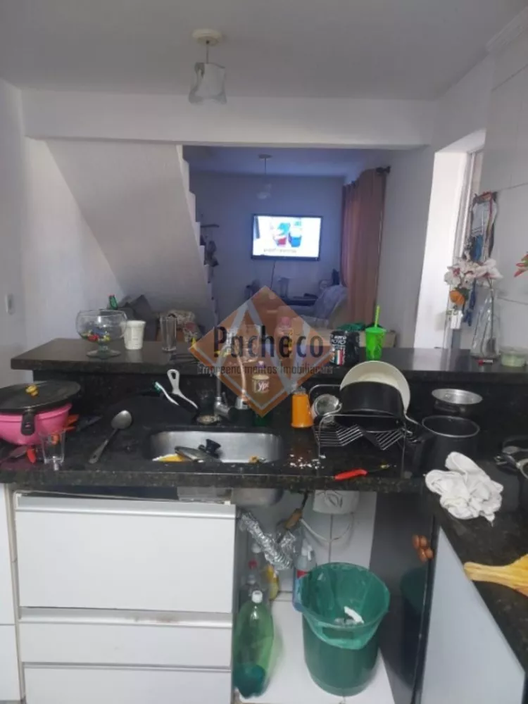 Sobrado à venda com 2 quartos, 20m² - Foto 3