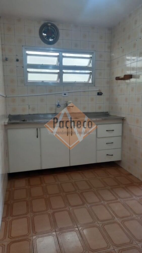 Casa à venda com 4 quartos, 174m² - Foto 1