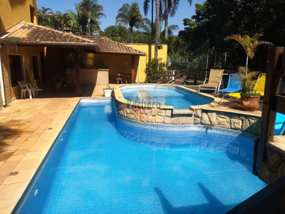 Chácara, 5 quartos, 1760 m² - Foto 1