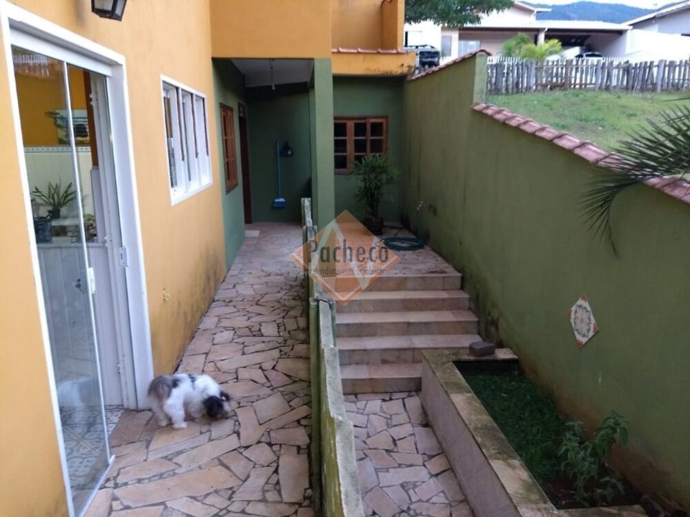 Chácara, 5 quartos, 1760 m² - Foto 1