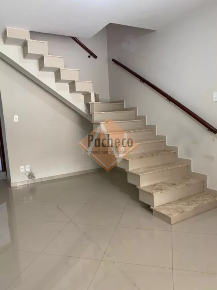 Sobrado à venda com 2 quartos, 141m² - Foto 3